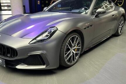 Maserati Granturismo 18.300 km 142.990 &euro; Köln 50829