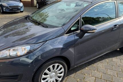 Ford Fiesta 123.000 km 5.499 &euro; Neuss 41462