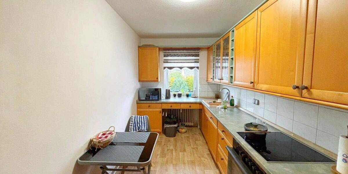 Etagenwohnung Leverkusen Rheindorf - 4 Zimmer, 101 m&sup2;, 268.000&euro; | Angebot:25665874