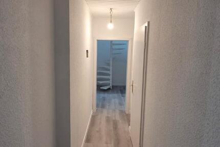 Wohnung Wuppertal Arrenberg - 2 Zimmer, 75 m&sup2;, 630&euro; | Angebot:25125200