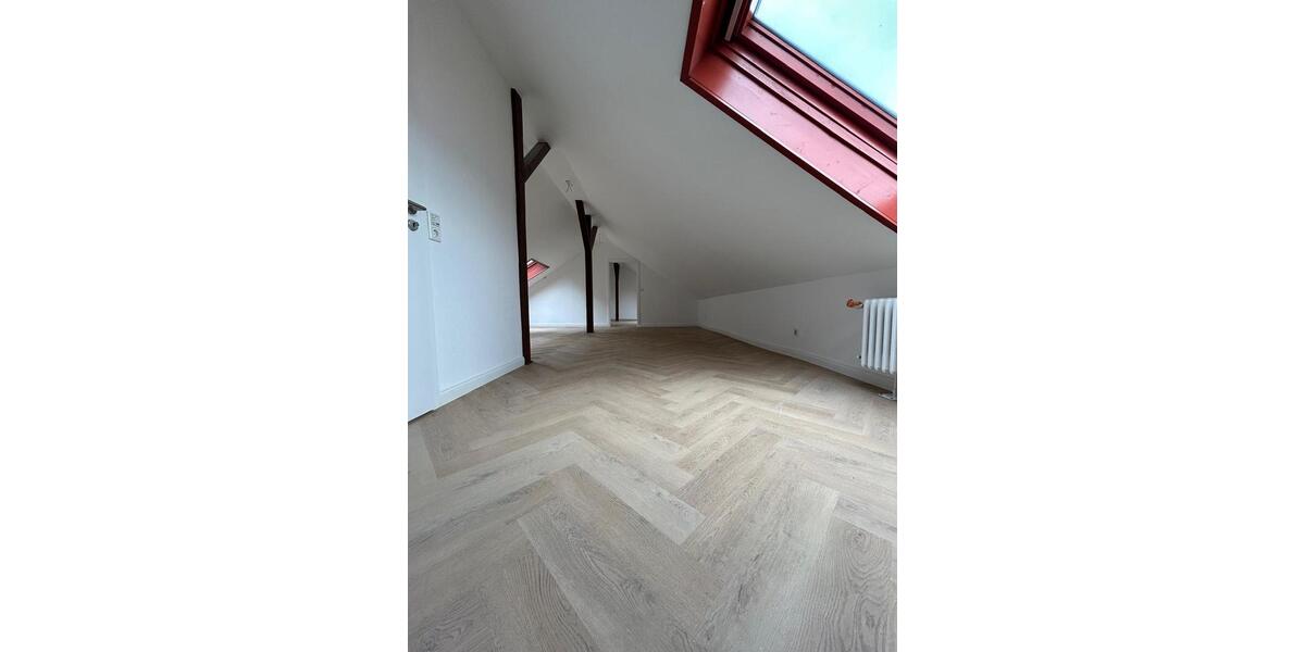 Etagenwohnung Wuppertal Arrenberg - 3 Zimmer, 95 m&sup2;, 1.000&euro; | Angebot:25216814