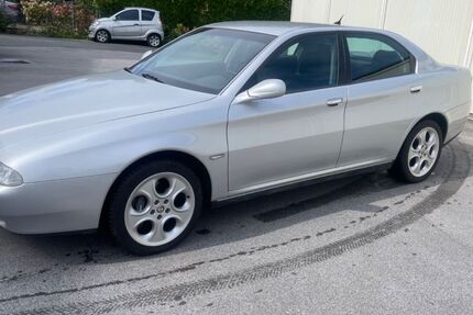 Alfa Romeo 166 54.800 km 10.500 &euro; Remscheid 42855