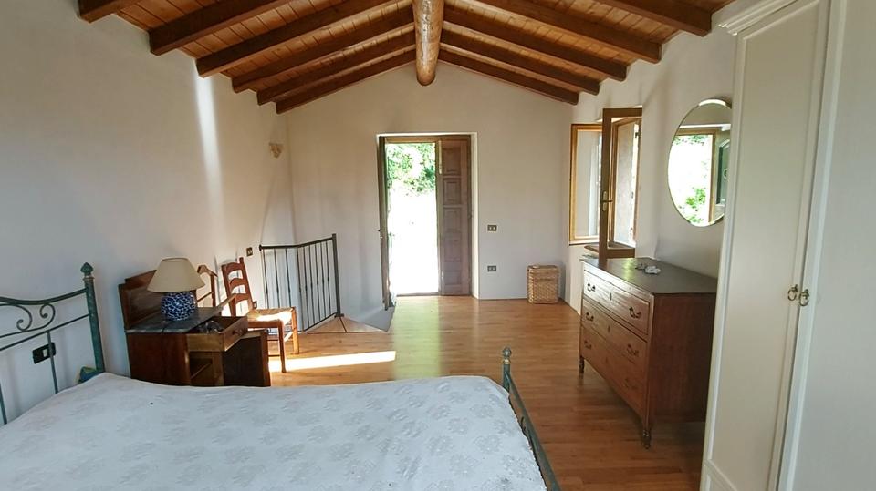 Einfamilienhaus Köln Heimersdorf - 3 Zimmer, 90 m&sup2;, 219.000&euro; | Angebot:26251695