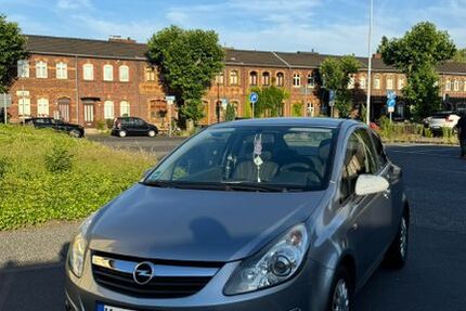 Opel Corsa 142.000 km 2.500 &euro; Köln 51147