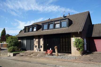 Haus Düsseldorf Knittkuhl - 7 Zimmer, 237 m&sup2;, 870.000&euro; | Angebot:21144309