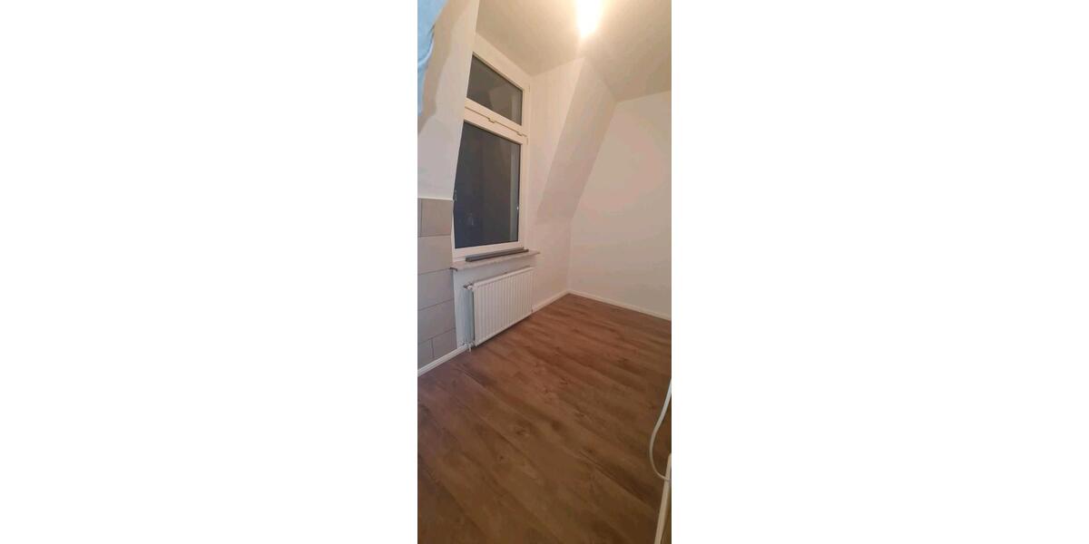 Dachgeschoßwohnung Wuppertal Gemarkung Langerfeld - 2 Zimmer, 52 m&sup2;, 490&euro; | Angebot:25839808