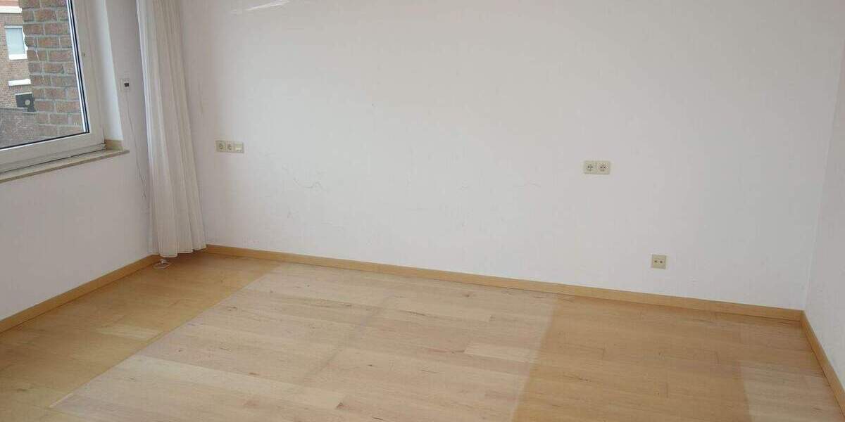 Einfamilienhaus Düsseldorf Hassels - 4 Zimmer, 128 m&sup2;, 600.000&euro; | Angebot:25665200