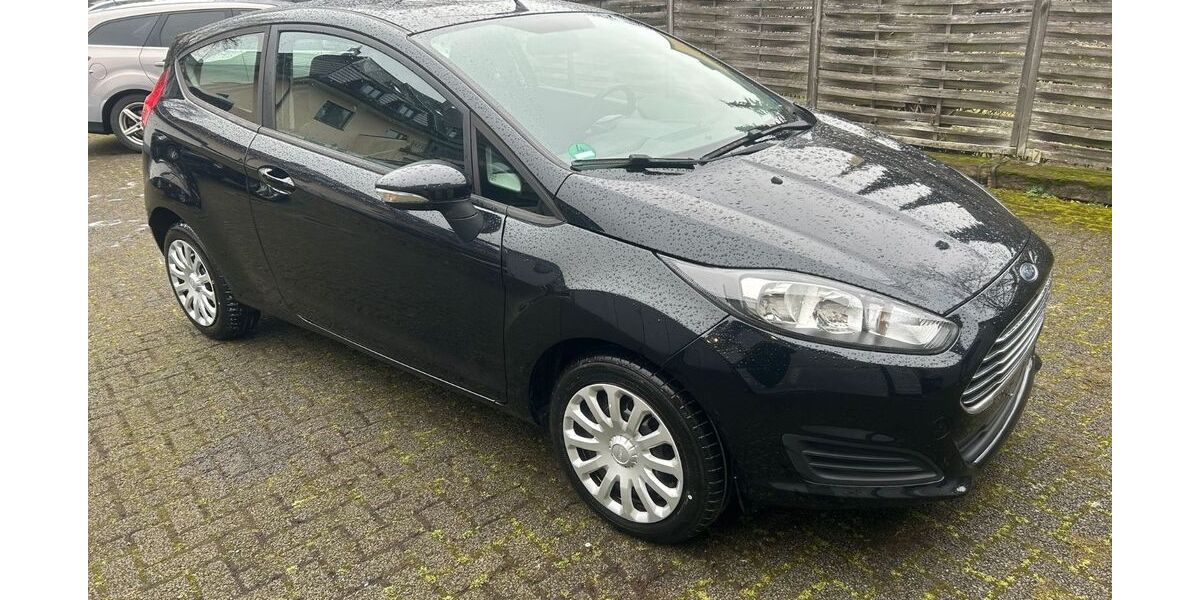 Ford Fiesta 191.000 km 2.900 &euro; Köln 51069