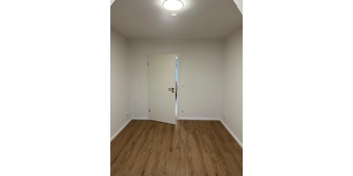 Dachgeschoßwohnung Radevormwald - 3 Zimmer, 50 m&sup2;, 149.000&euro; | Angebot:25171739