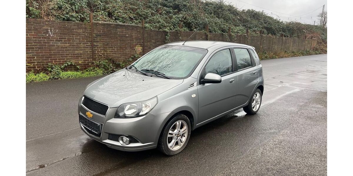 Chevrolet Aveo 105.000 km 2.800 &euro; Köln 50739
