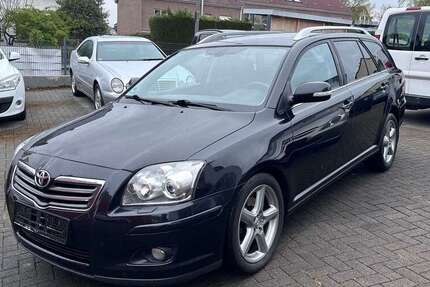 Toyota Avensis 254.987 km 3.499 &euro; Solingen 42719