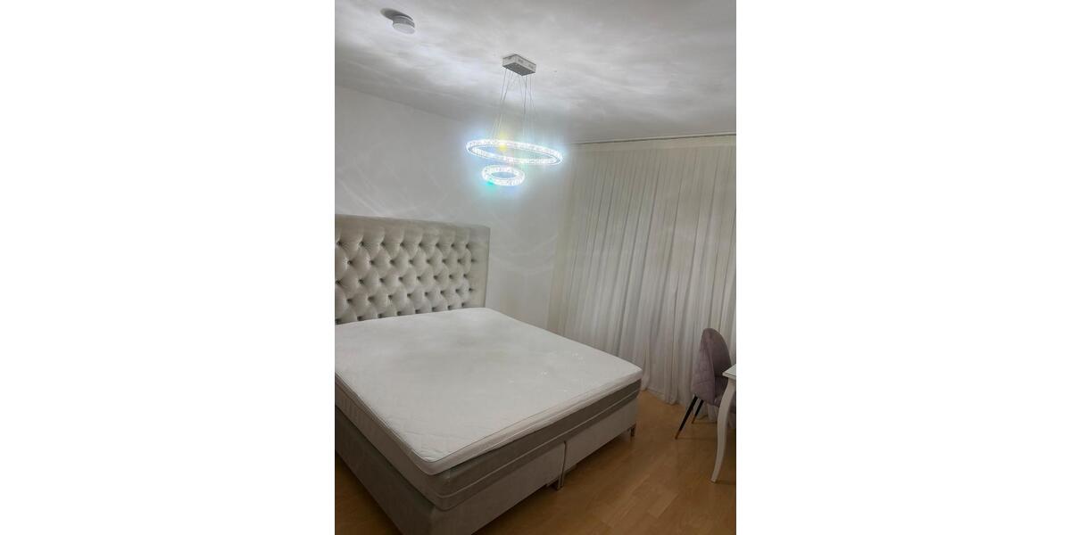 Etagenwohnung Düsseldorf Stadtbezirk 8 - 3 Zimmer, 100 m&sup2;, 900&euro; | Angebot:26294677