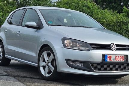 VW Polo 77.556 km 8.499 &euro; Mettmann 40822