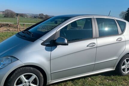 Mercedes-Benz A 160 286.075 km 2.499 &euro; Mettmann 40822