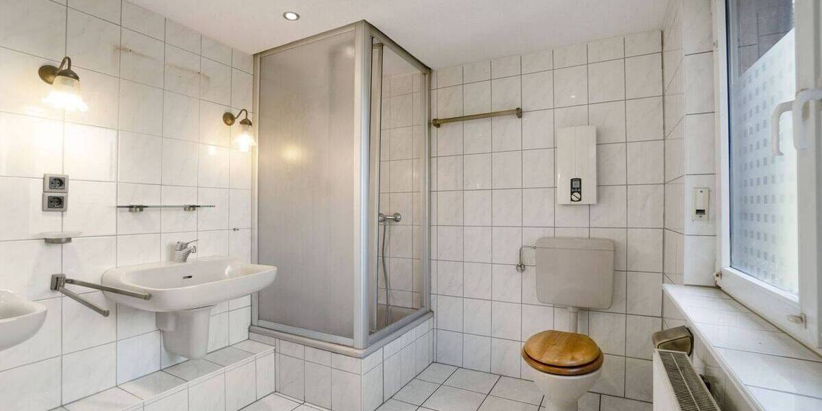 Doppelhaushälfte Neuss Holzheim - 6 Zimmer, 157 m&sup2;, 442.000&euro; | Angebot:26758896