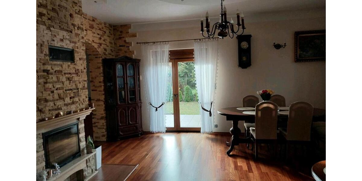 Einfamilienhaus Solingen Mitte - 6 Zimmer, 158 m&sup2;, 650.000&euro; | Angebot:26210995