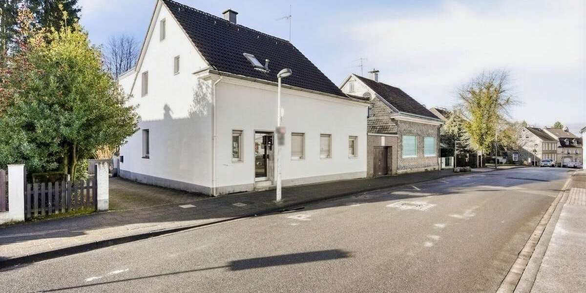 Einfamilienhaus Solingen Wald - 8 Zimmer, 136 m&sup2;, 430.000&euro; | Angebot:26291269