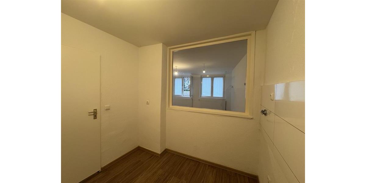 Etagenwohnung Düsseldorf Stadtbezirk 2 - 2 Zimmer, 74 m&sup2;, 795&euro; | Angebot:26295382