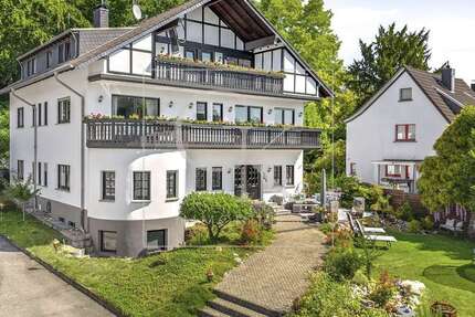 Haus Leichlingen (Rheinland) - 17 Zimmer, 636 m&sup2;, 1.695.000&euro; | Angebot:25538953