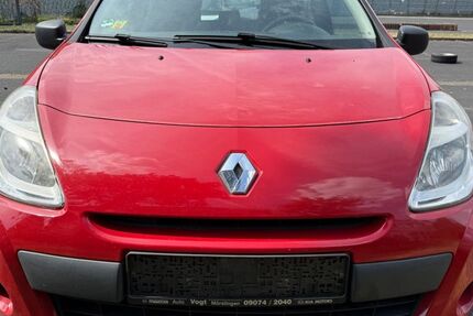 Renault Clio 153.000 km 1.850 &euro; Köln 51103