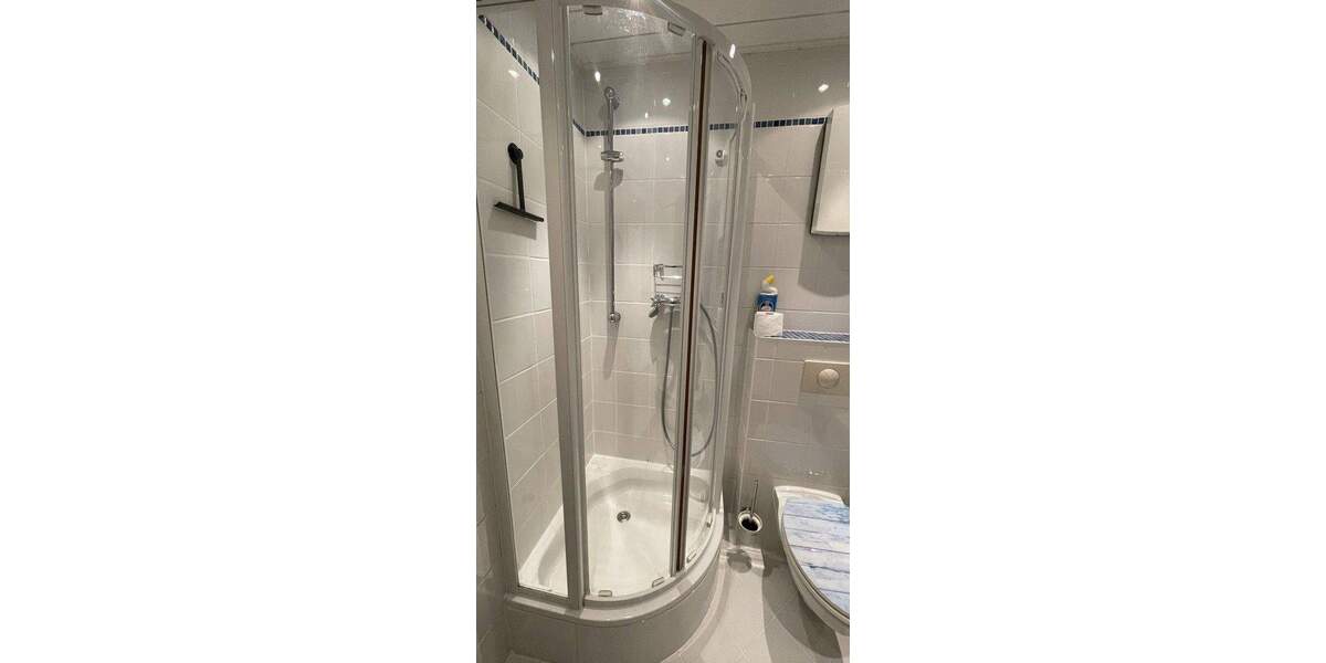 Etagenwohnung Düsseldorf Unterbach - 4 Zimmer, 99 m&sup2;, 2.400&euro; | Angebot:25659177