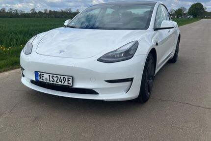 Tesla Model 3 58.000 km 30.990 &euro; Korschenbroich 41352