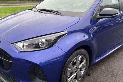 Mazda 2 Hybrid 3.802 km 21.641 &euro; Neuss 41464