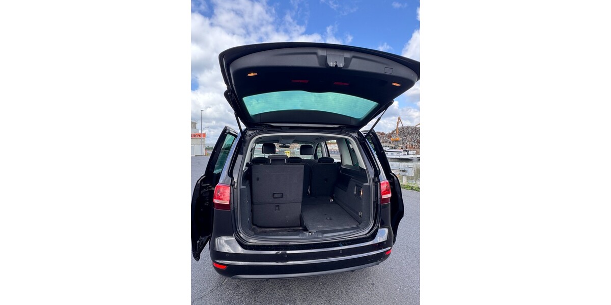 VW Sharan 256.000 km 10.900 &euro; Pulheim 50259