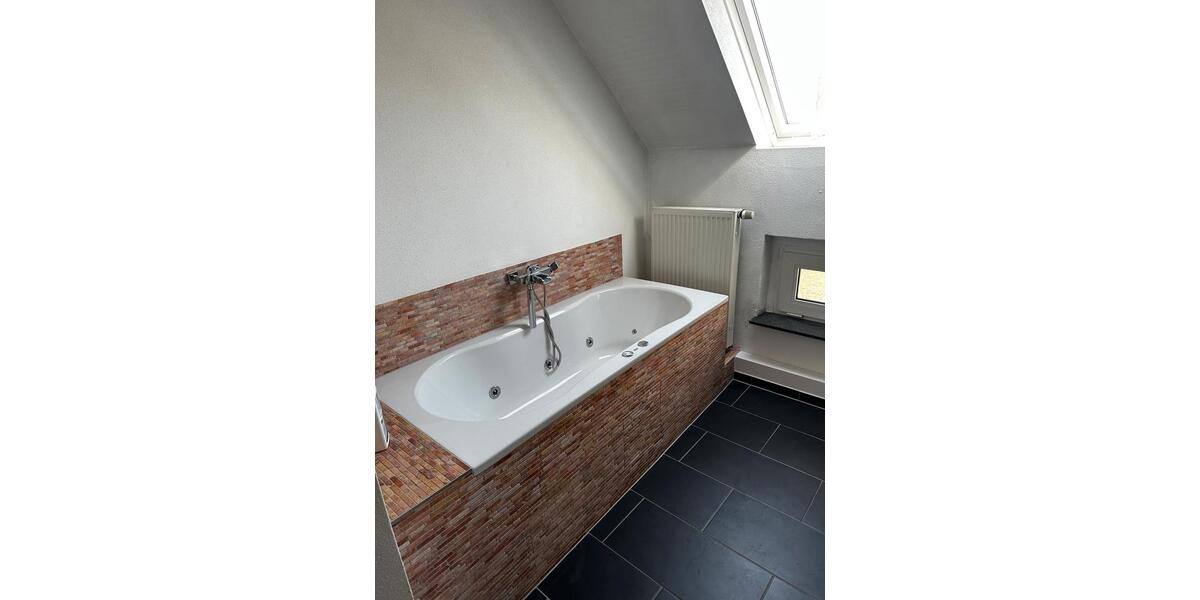 Dachgeschoßwohnung Wuppertal Dornap - 2.5 Zimmer, 60 m&sup2;, 700&euro; | Angebot:25831664