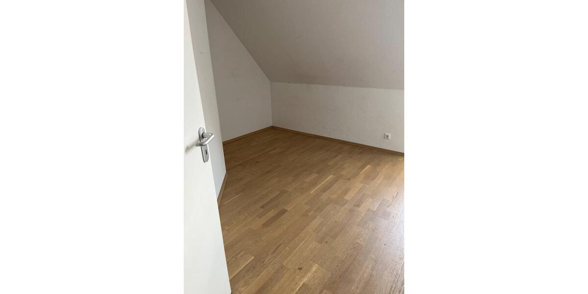 Maisonettenwohnung Monheim am Rhein - 4 Zimmer, 95 m&sup2;, 275.000&euro; | Angebot:26252279