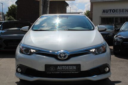 Toyota Auris 69.000 km 13.900 &euro; Neuss 41468