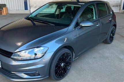 VW Golf 101.000 km 11.500 &euro; hückeswagen 42499