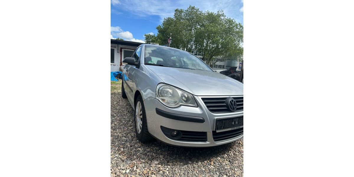 VW Polo 220.865 km 1.999 &euro; Köln 51105