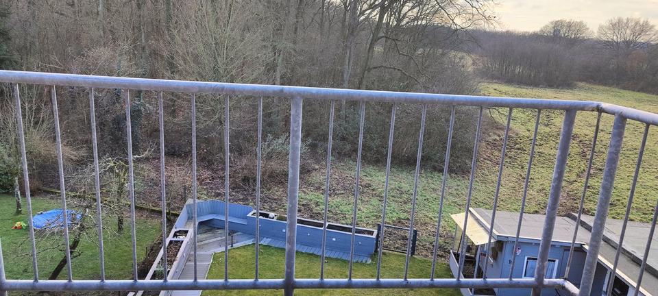 Dachgeschoßwohnung Leverkusen Schlebusch - 2 Zimmer, 65 m&sup2;, 980&euro; | Angebot:24717228