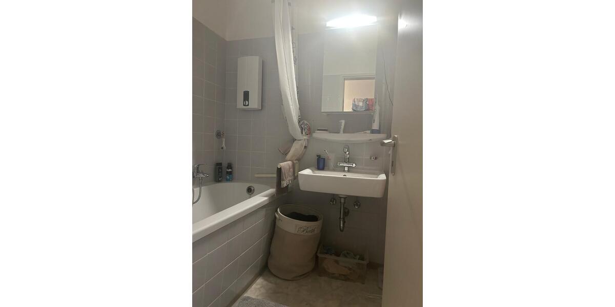 Etagenwohnung Wuppertal Cronenberg - 3 Zimmer, 82 m&sup2;, 615&euro; | Angebot:26294694