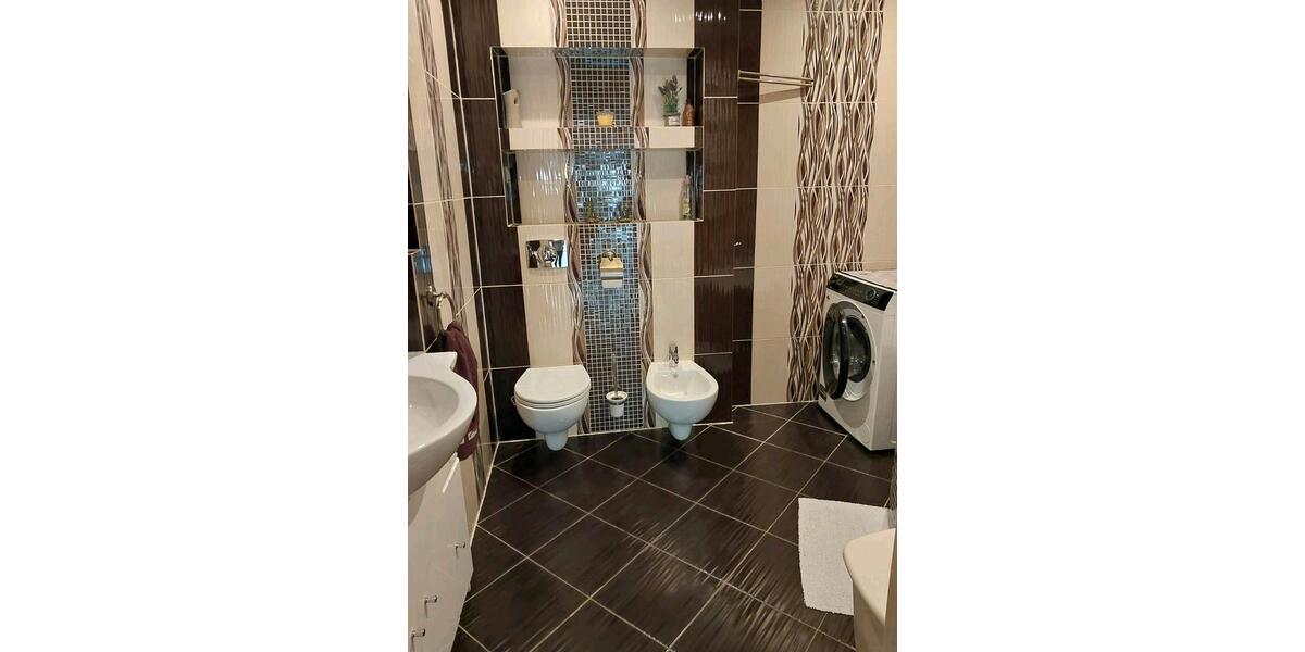 Einfamilienhaus Solingen Mitte - 6 Zimmer, 158 m&sup2;, 650.000&euro; | Angebot:26210995