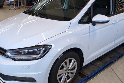 VW Touran 87.000 km 27.999 &euro; Kaarst 41564