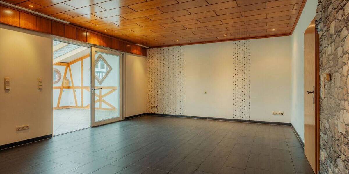 Einfamilienhaus Bergisch Gladbach Herrenstrunden - 8 Zimmer, 193 m&sup2;, 599.000&euro; | Angebot:25686767