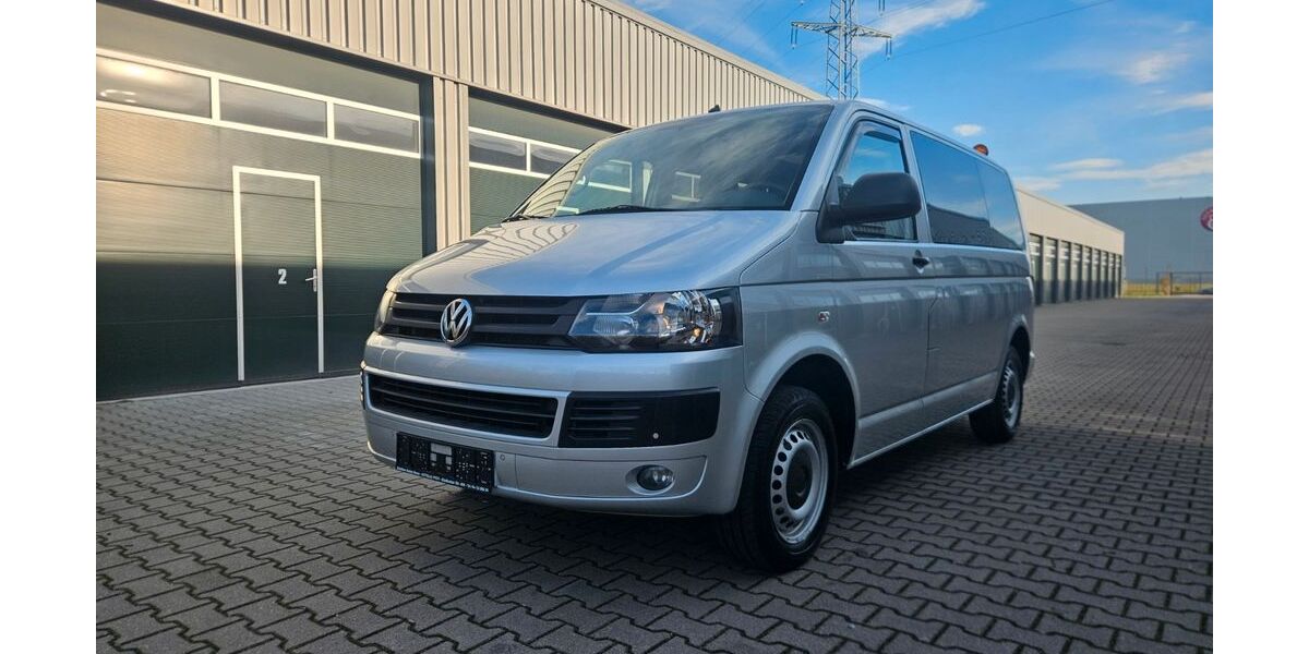 VW T5 Transporter 140.500 km 14.900 &euro; Neuss 41460