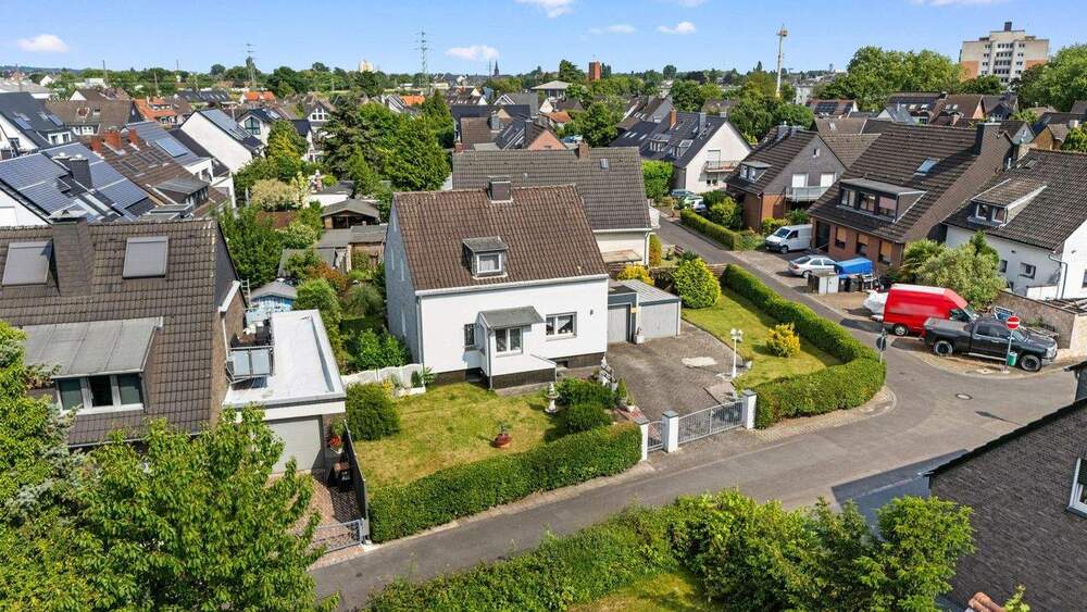 Mehrfamilienhaus, Wohnhaus Düsseldorf Oberbilk - 5 Zimmer, 123 m&sup2;, 590.000&euro; | Angebot:25779430