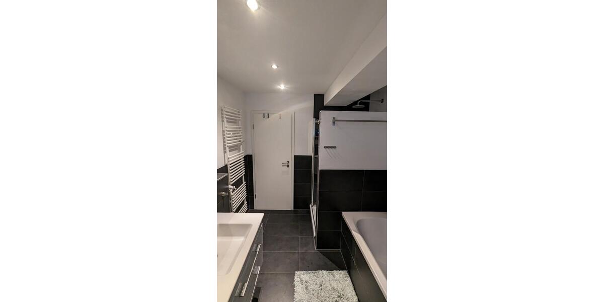 Etagenwohnung Köln Nippes - 3.5 Zimmer, 87 m&sup2;, 375.000&euro; | Angebot:26237092