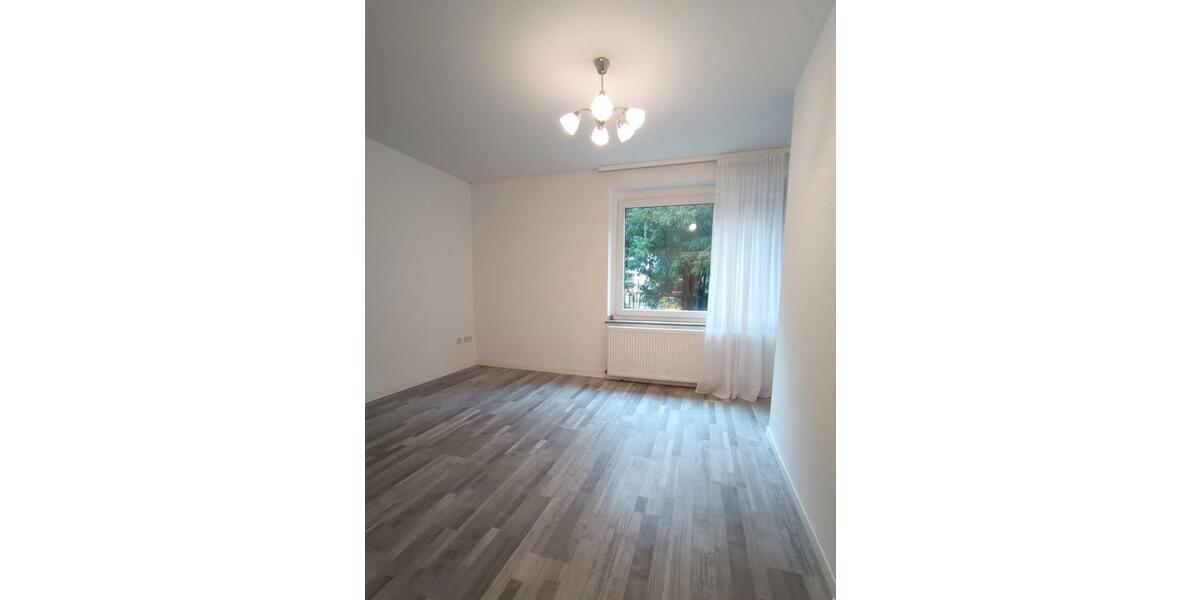 Erdgeschoßwohnung Neuss - 1 Zimmer, 35 m&sup2;, 129.950&euro; | Angebot:26250400