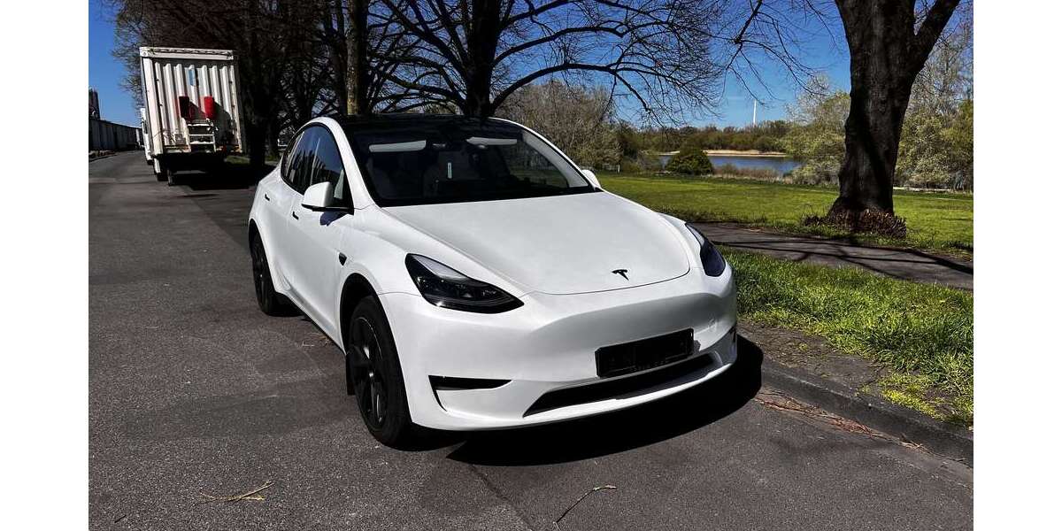 Tesla Model Y 17.500 km 37.500 &euro; Köln 50668