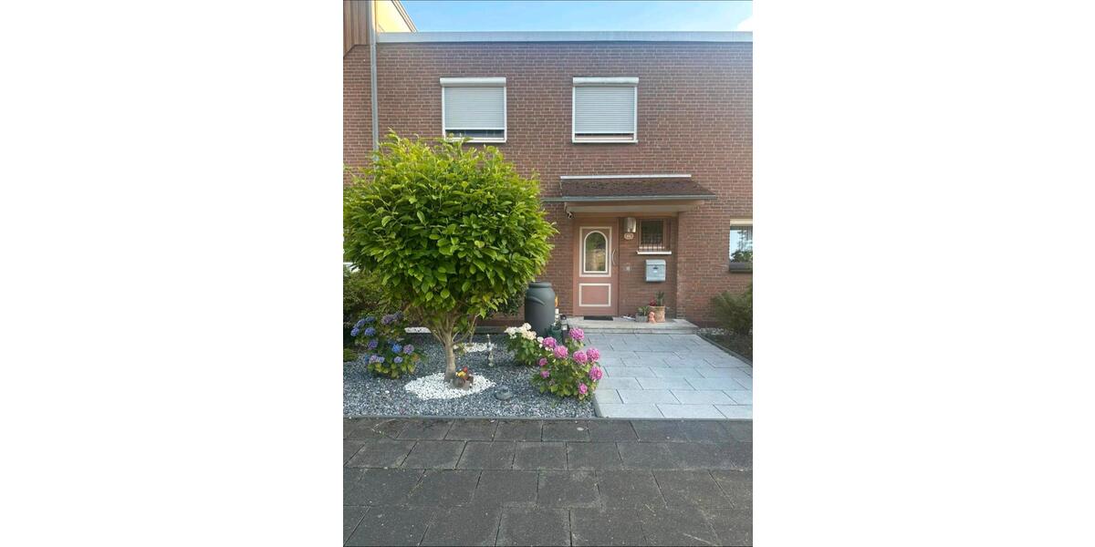 Reihenhaus Köln Kalk - 3 Zimmer, 90 m&sup2;, 440.000&euro; | Angebot:26233254