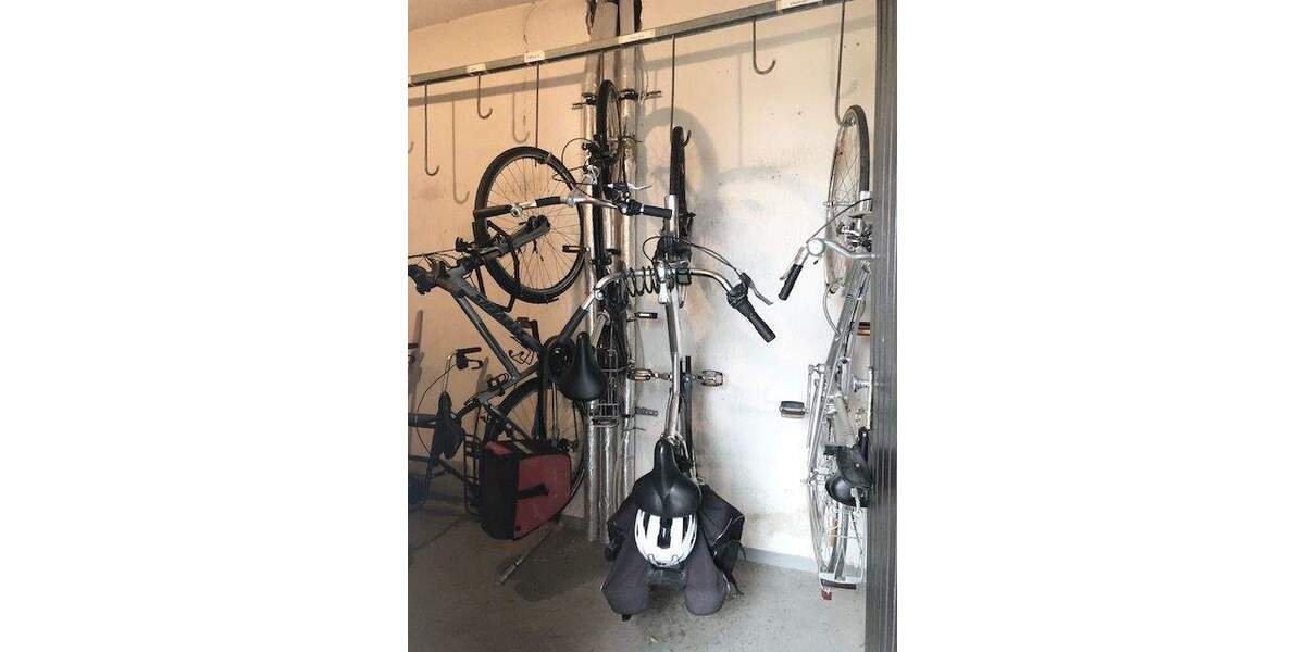 Etagenwohnung Köln Bocklemünd/Mengenich - 3 Zimmer, 96 m&sup2;, 1.445&euro; | Angebot:26036906