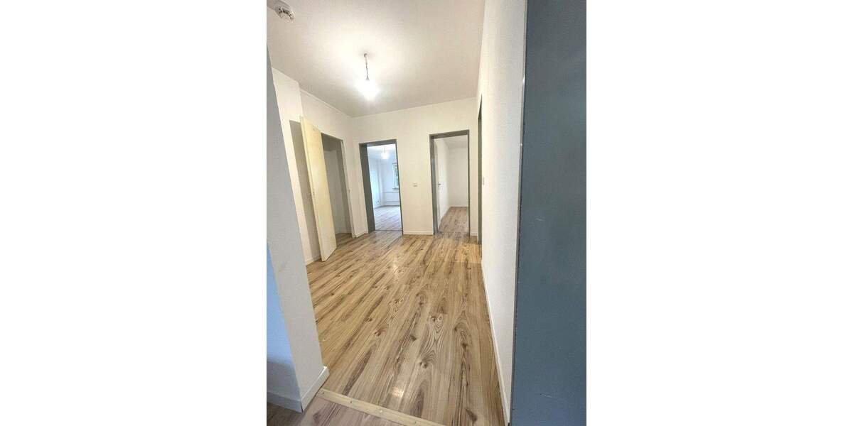 Etagenwohnung Wuppertal Barmen - 2 Zimmer, 64 m&sup2;, 550&euro; | Angebot:25870156