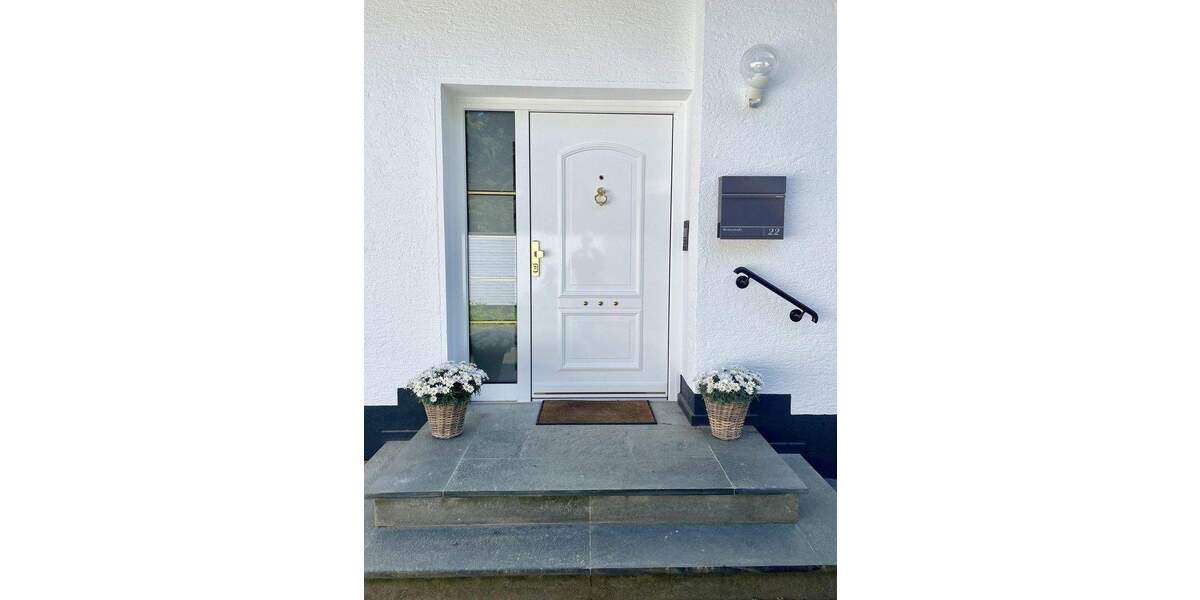 Mehrfamilienhaus, Wohnhaus Bergisch Gladbach Hebborn - 8 Zimmer, 240 m&sup2;, 995.000&euro; | Angebot:25879285