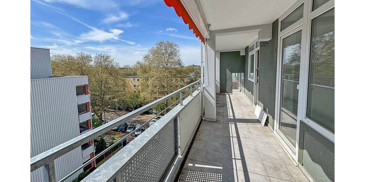 Etagenwohnung Köln Weiden - 2 Zimmer, 61 m&sup2;, 325.000&euro; | Angebot:26260643