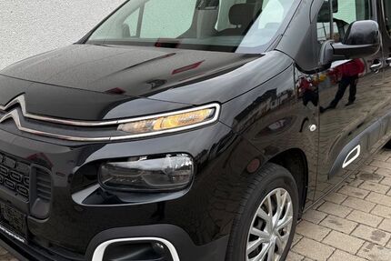 Citroen Berlingo 158.050 km 10.490 &euro; Bergisch Gladbach 51467