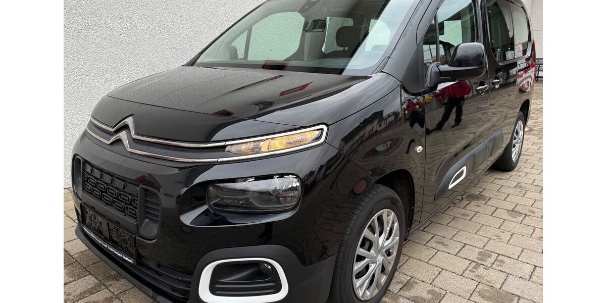 Citroen Berlingo 158.050 km 10.490 &euro; Bergisch Gladbach 51467